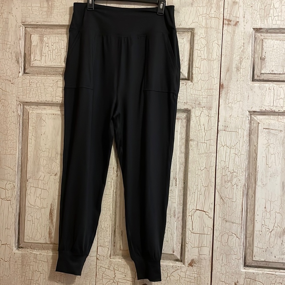 SO black joggers
